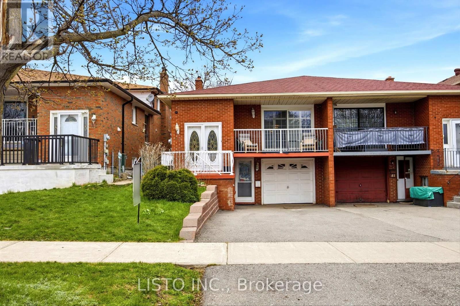 43 ROBBINSTONE DRIVE Image 1