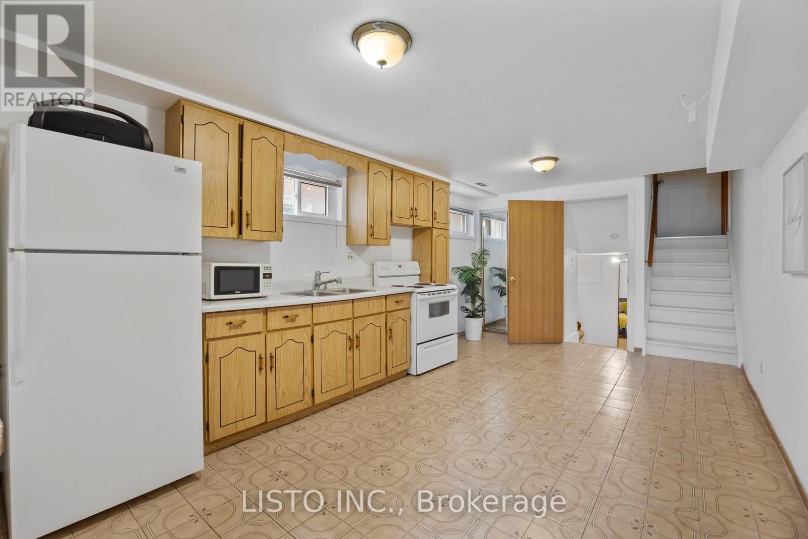 43 ROBBINSTONE DRIVE Image 33