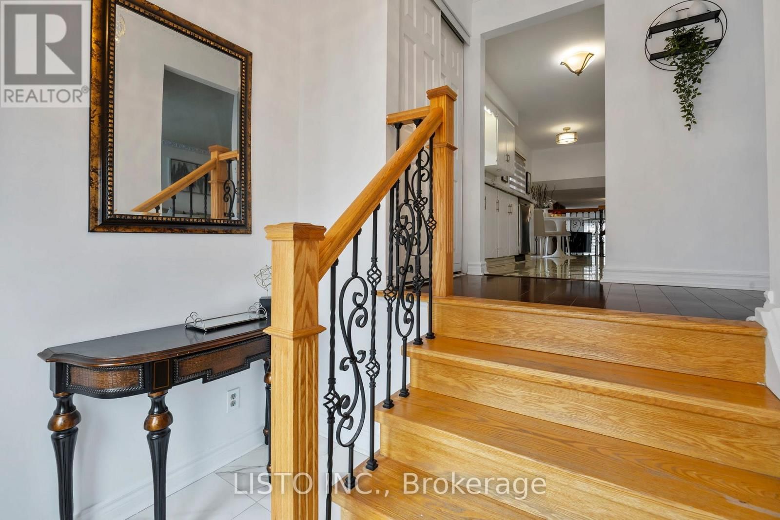 43 ROBBINSTONE DRIVE Image 6