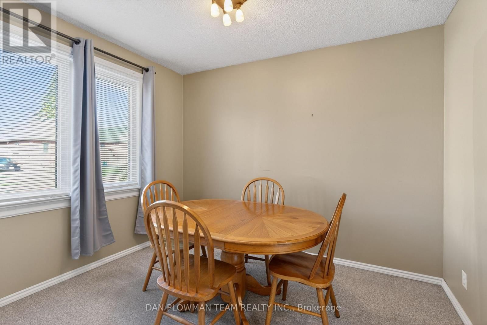 23 PATRICIA AVENUE Image 8