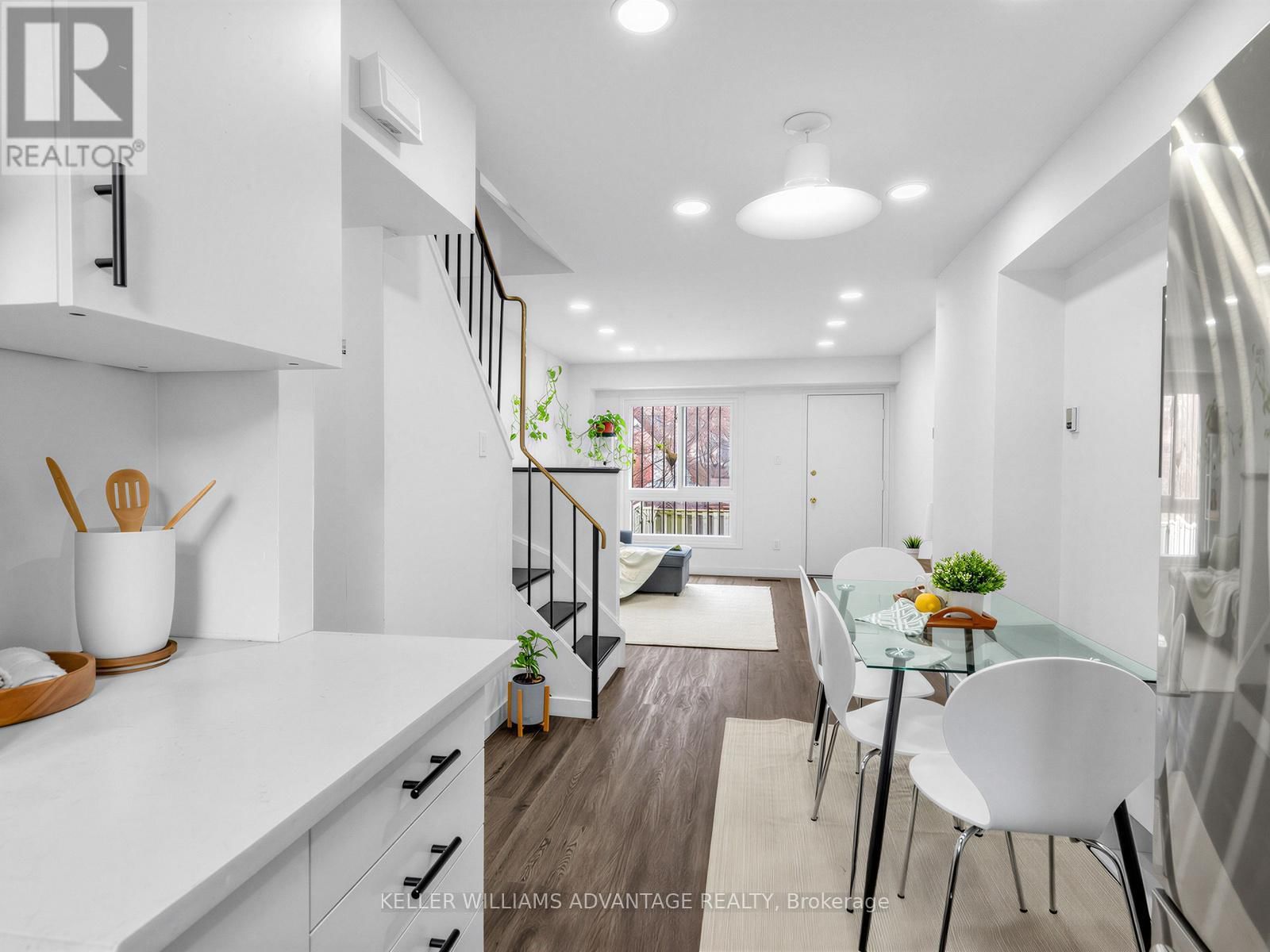 159 - 275 BROADVIEW AVENUE Image 10