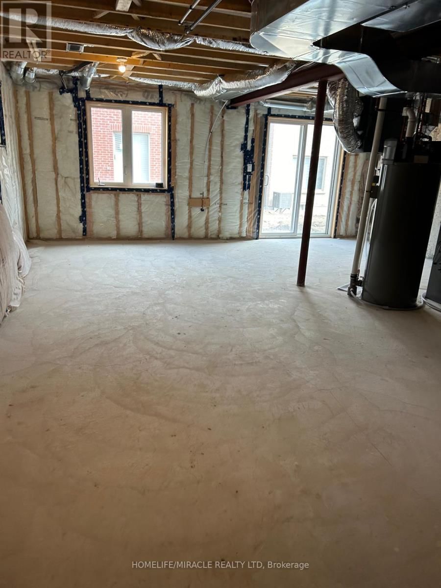 2547 HIBISCUS DRIVE Image 17