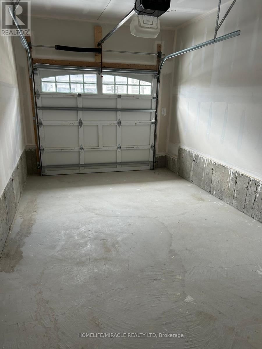 2547 HIBISCUS DRIVE Image 4