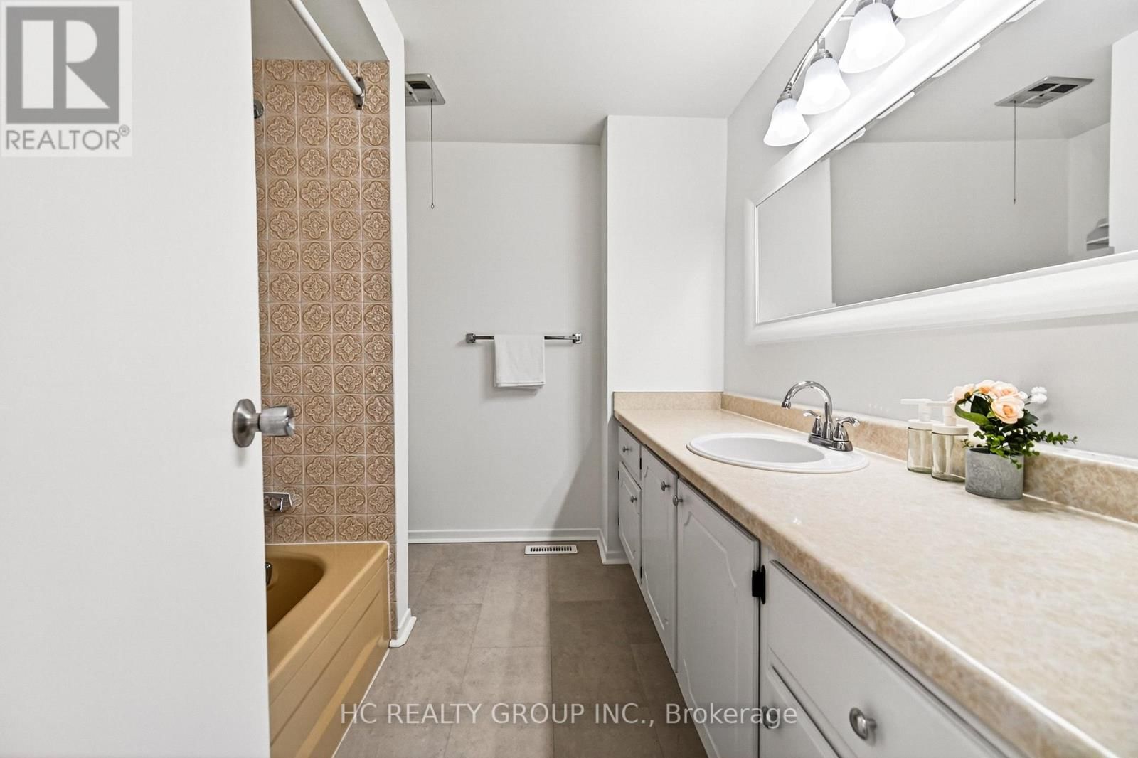 40 SOUTH SHIELDS AVENUE Image 17