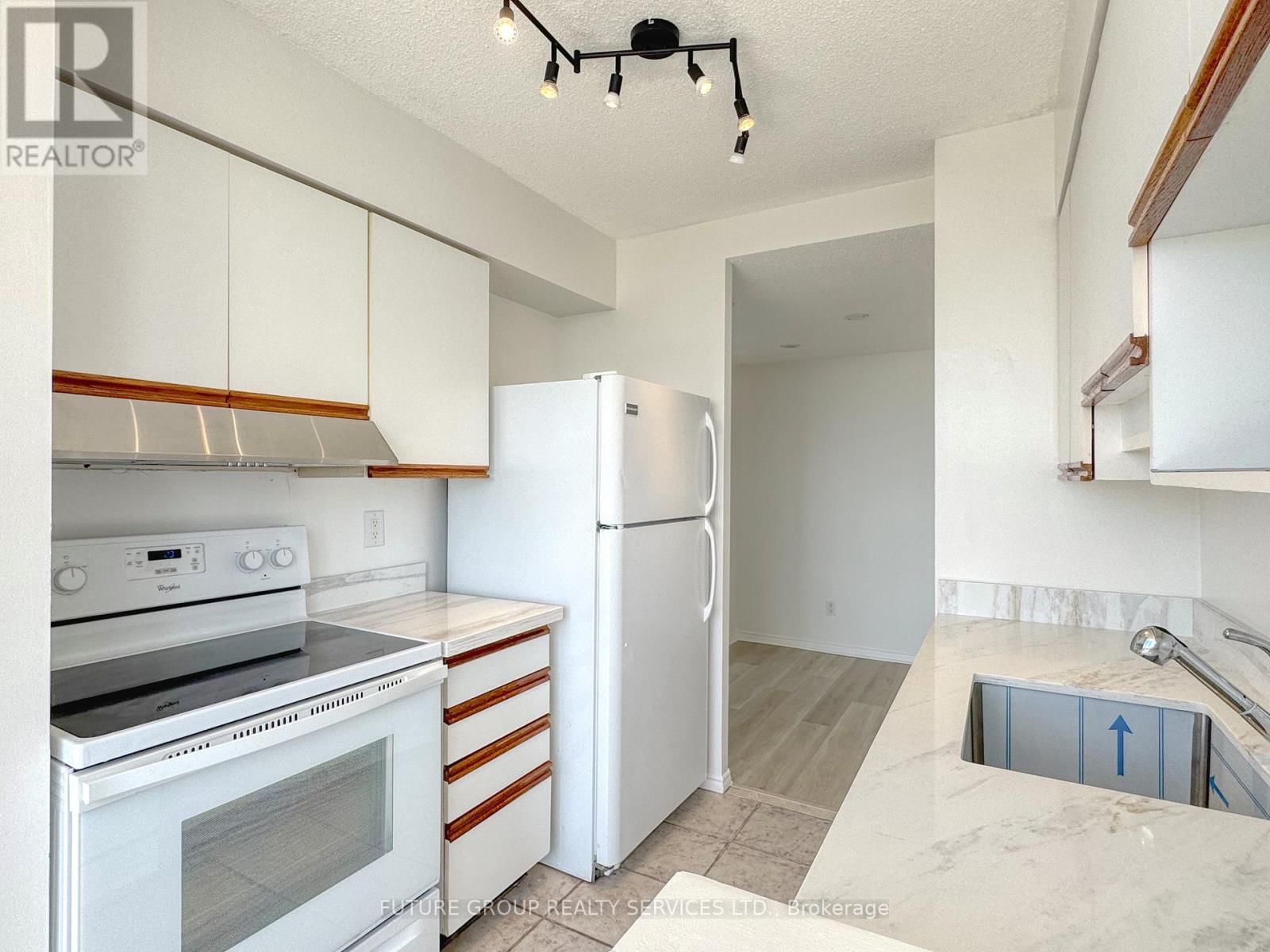 504 - 160 ALTON TOWERS CIRCLE Image 11