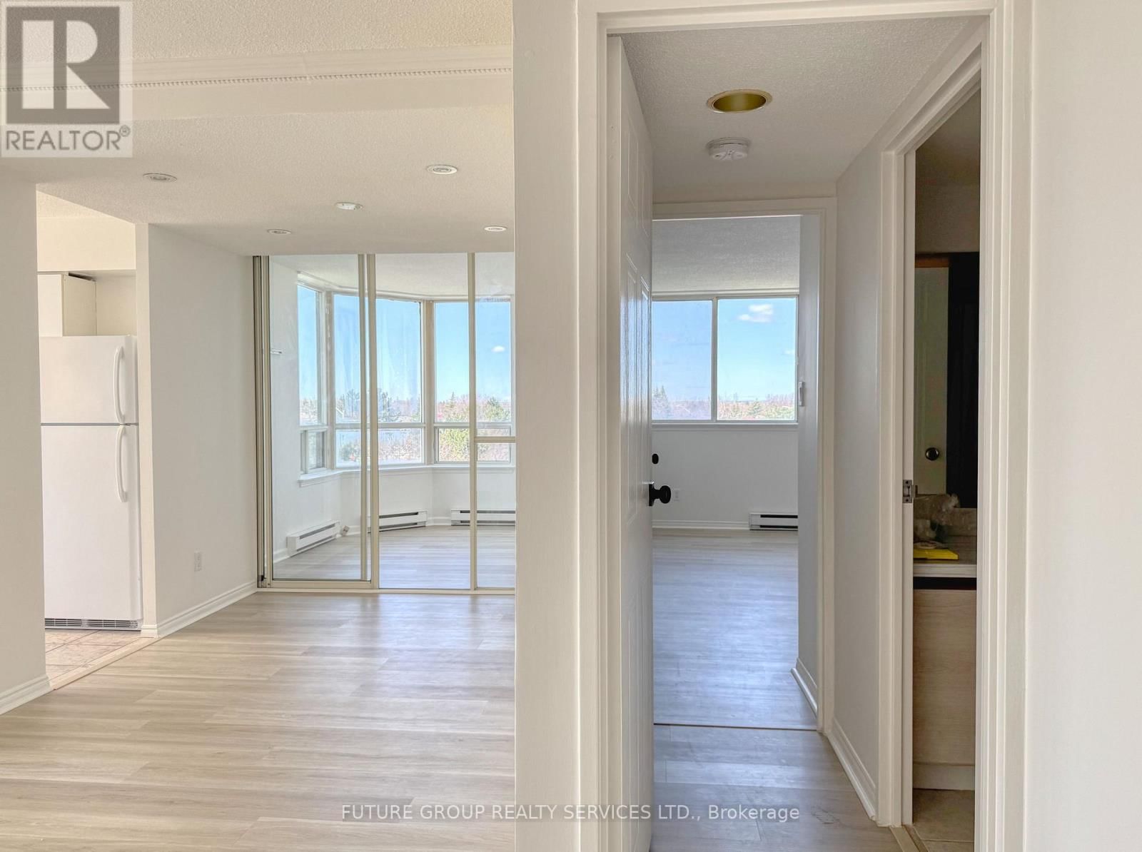 504 - 160 ALTON TOWERS CIRCLE Image 17