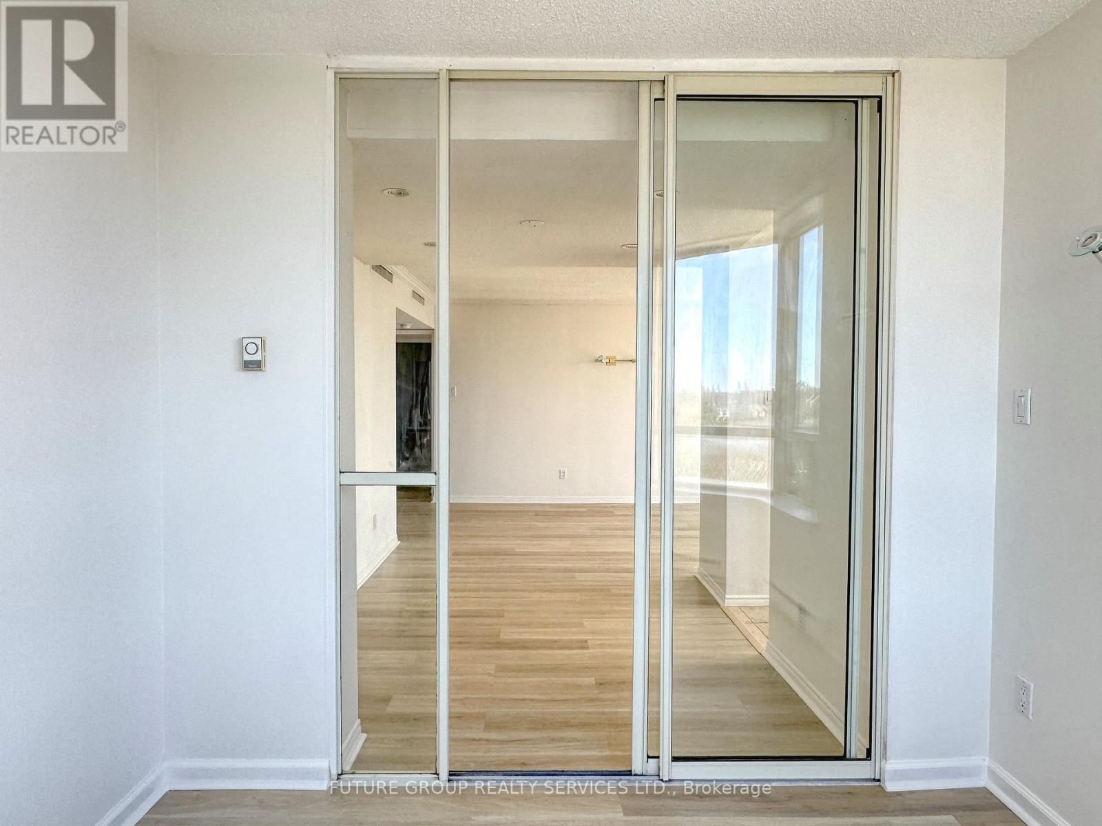 504 - 160 ALTON TOWERS CIRCLE Image 20