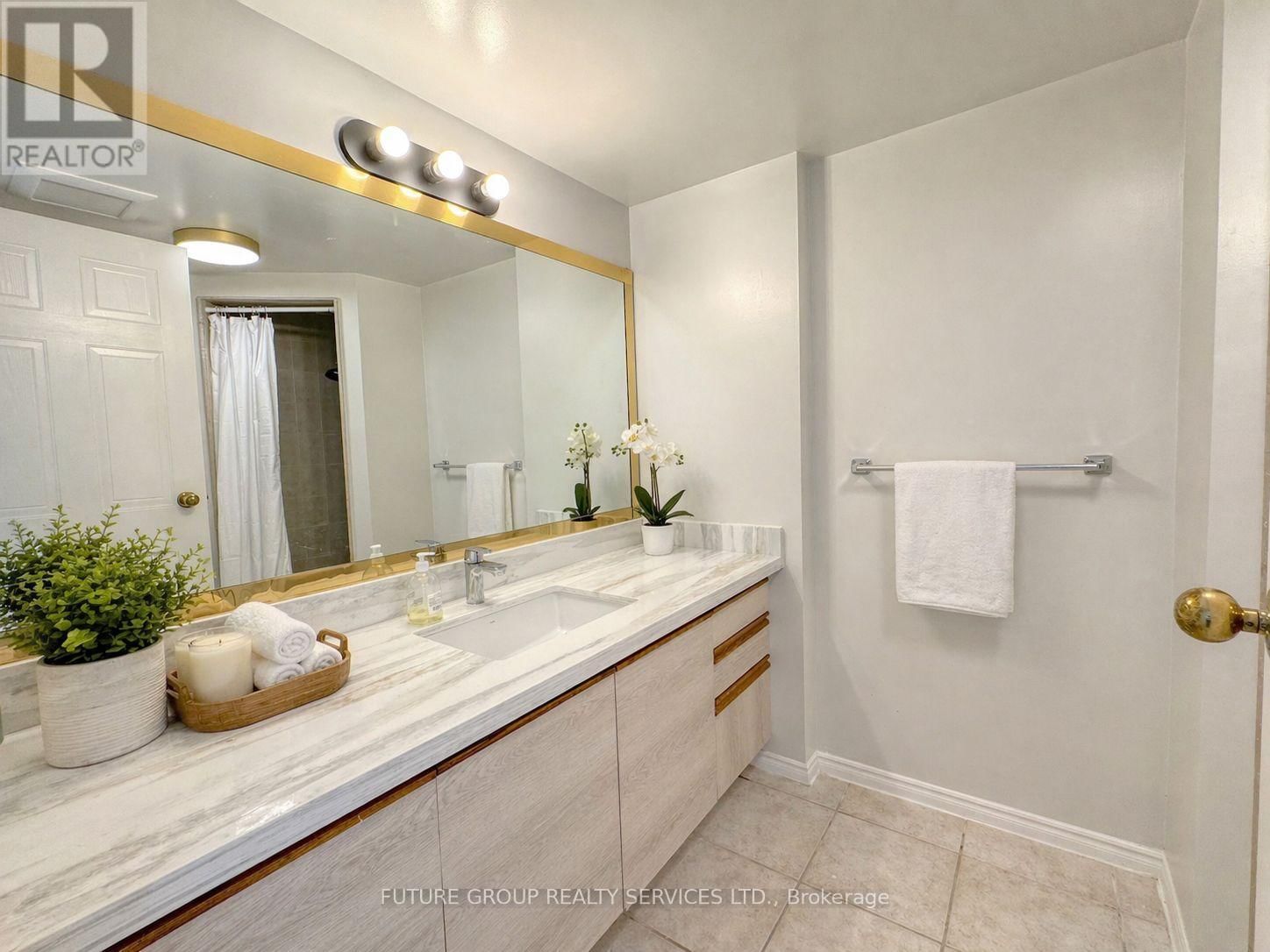 504 - 160 ALTON TOWERS CIRCLE Image 23