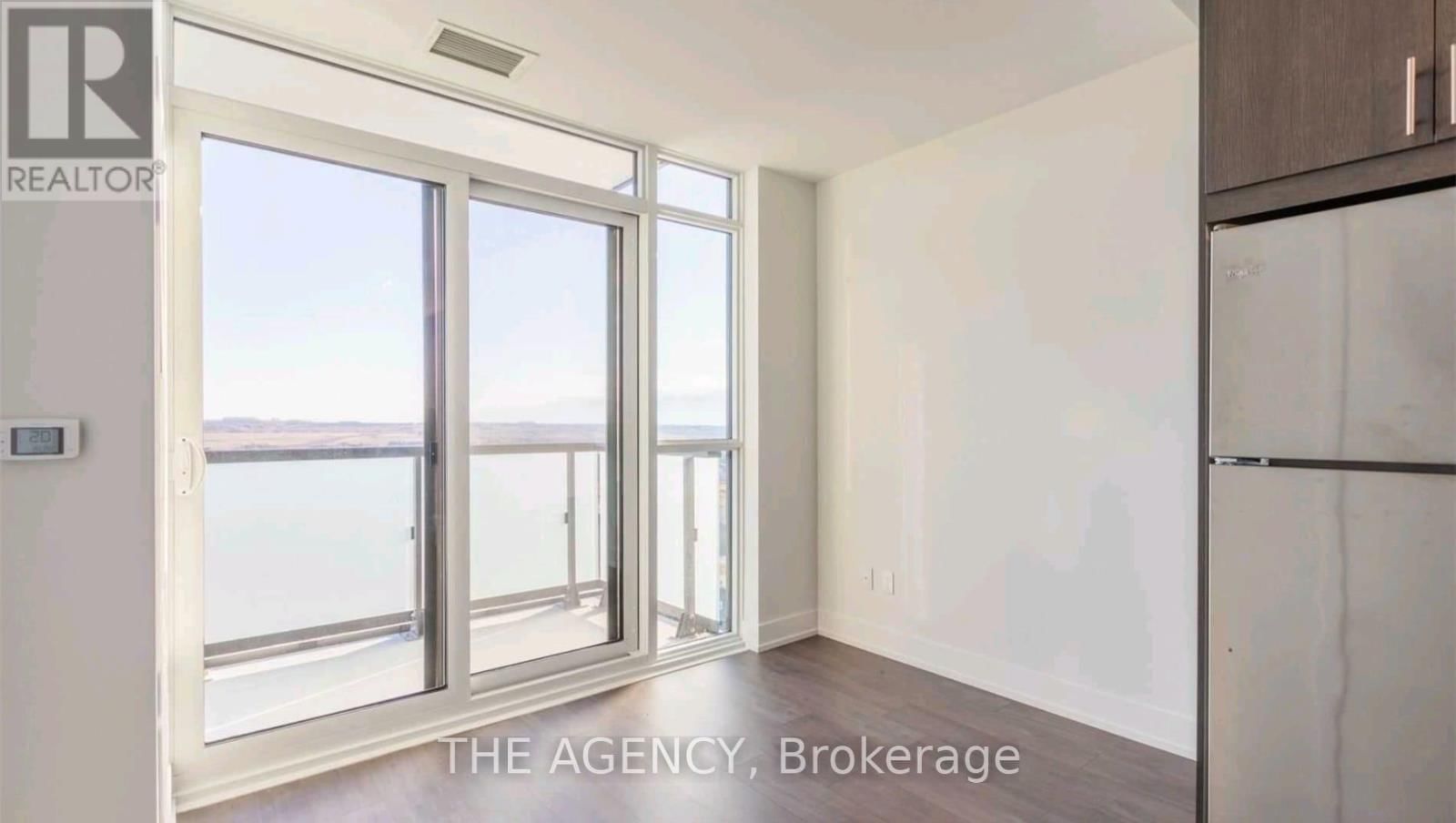 1709 - 2550 SIMCOE STREET NORTH Image 10