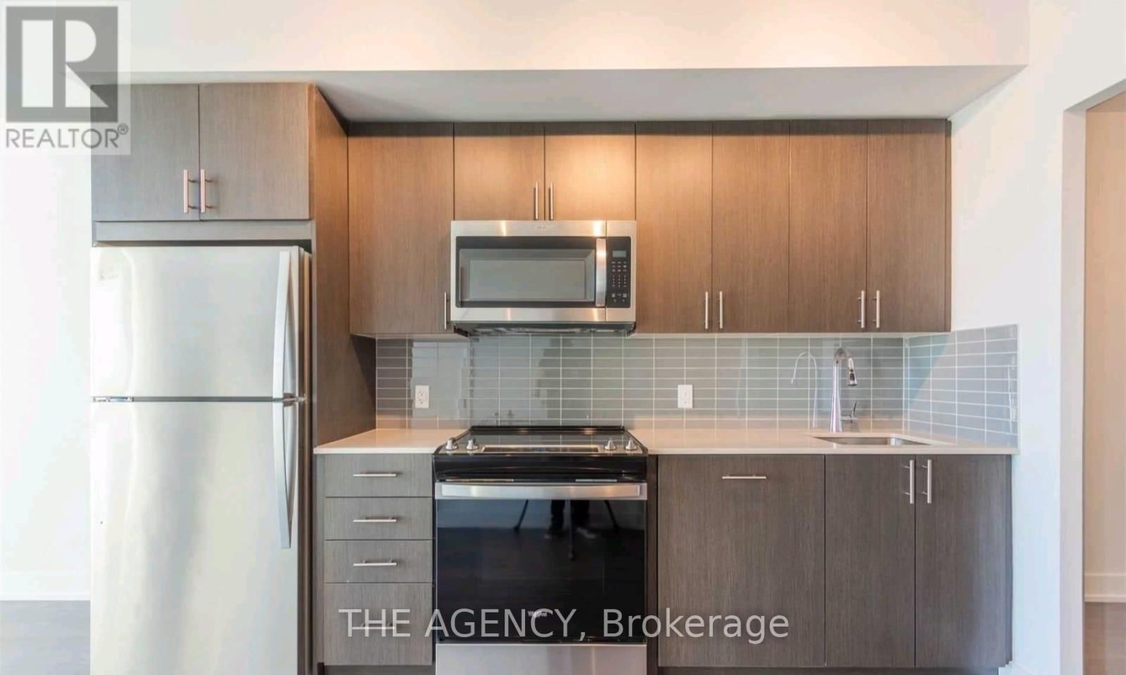 1709 - 2550 SIMCOE STREET NORTH Image 9