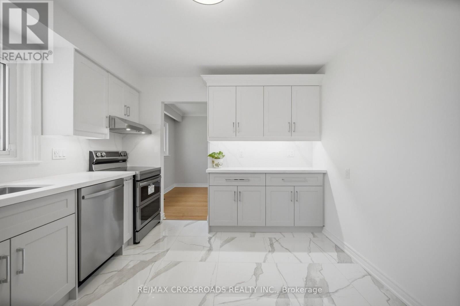 19 PORTICO DRIVE Image 22