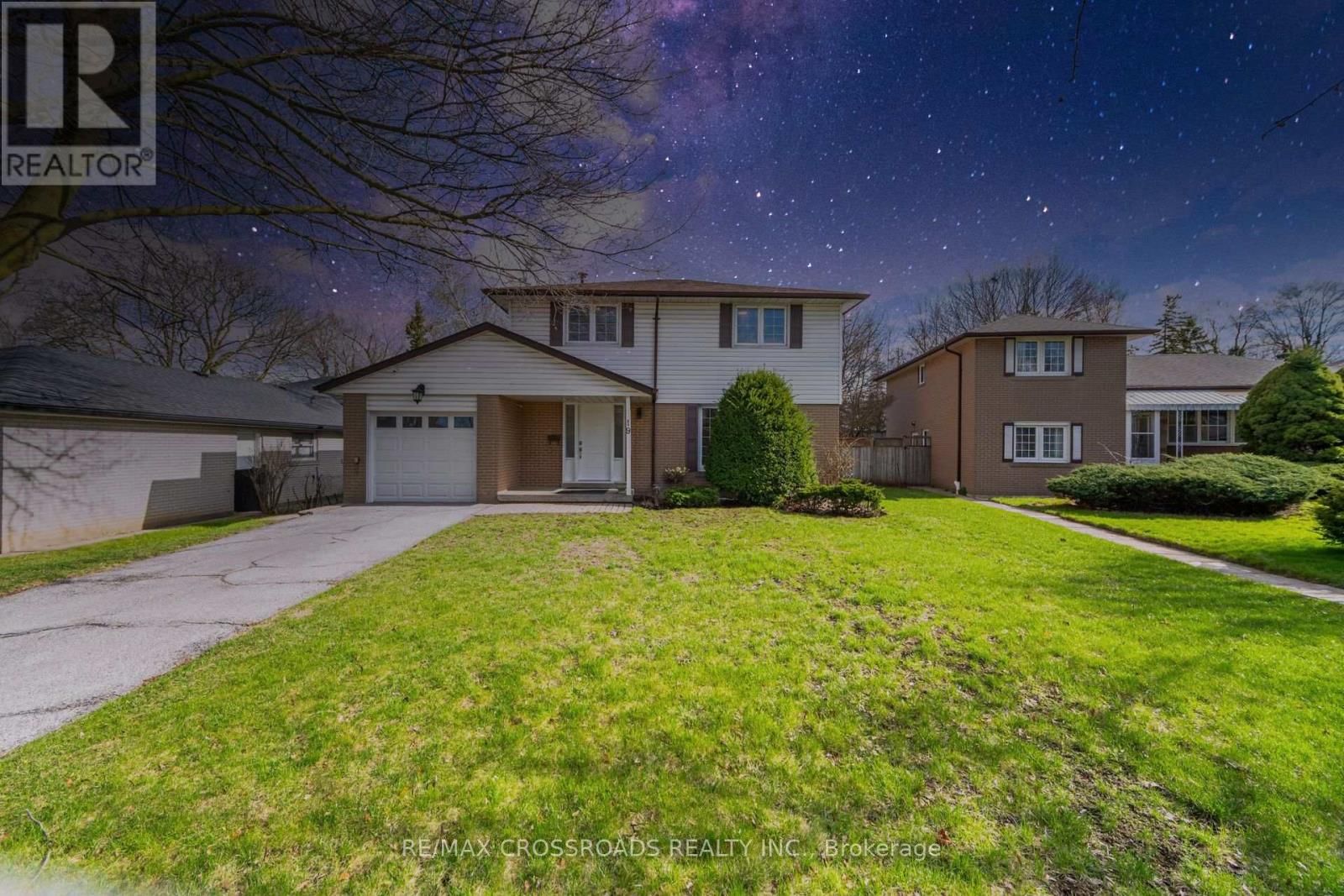 19 PORTICO DRIVE Image 3