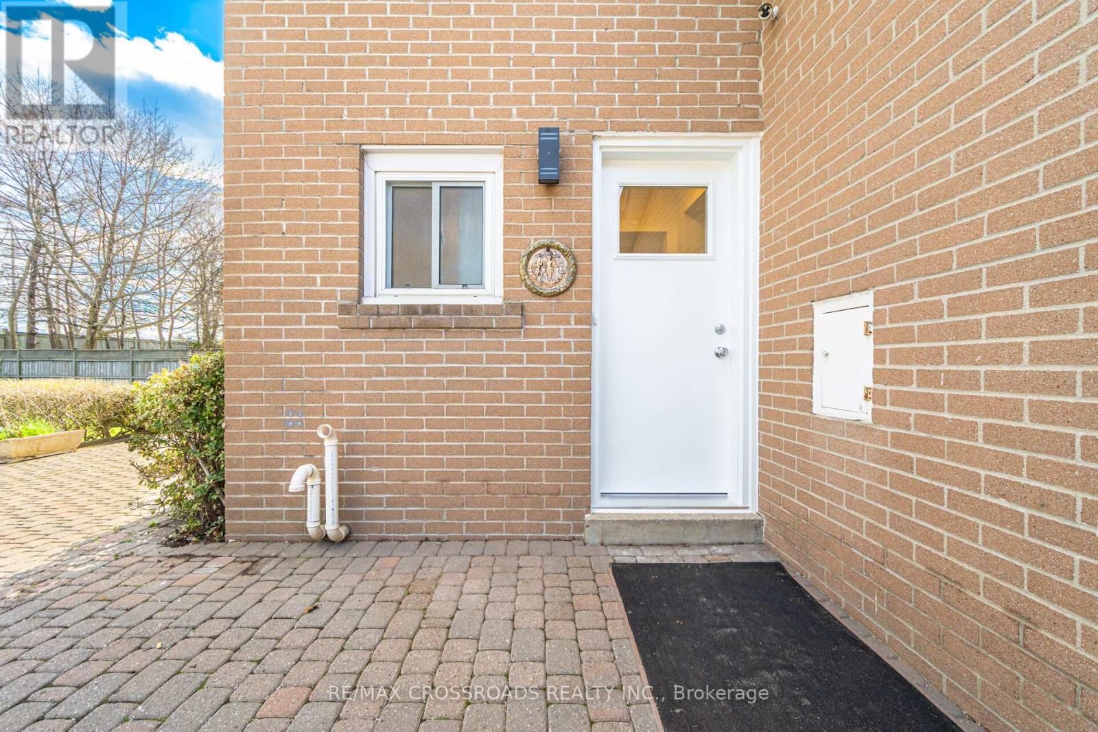 19 PORTICO DRIVE Image 35