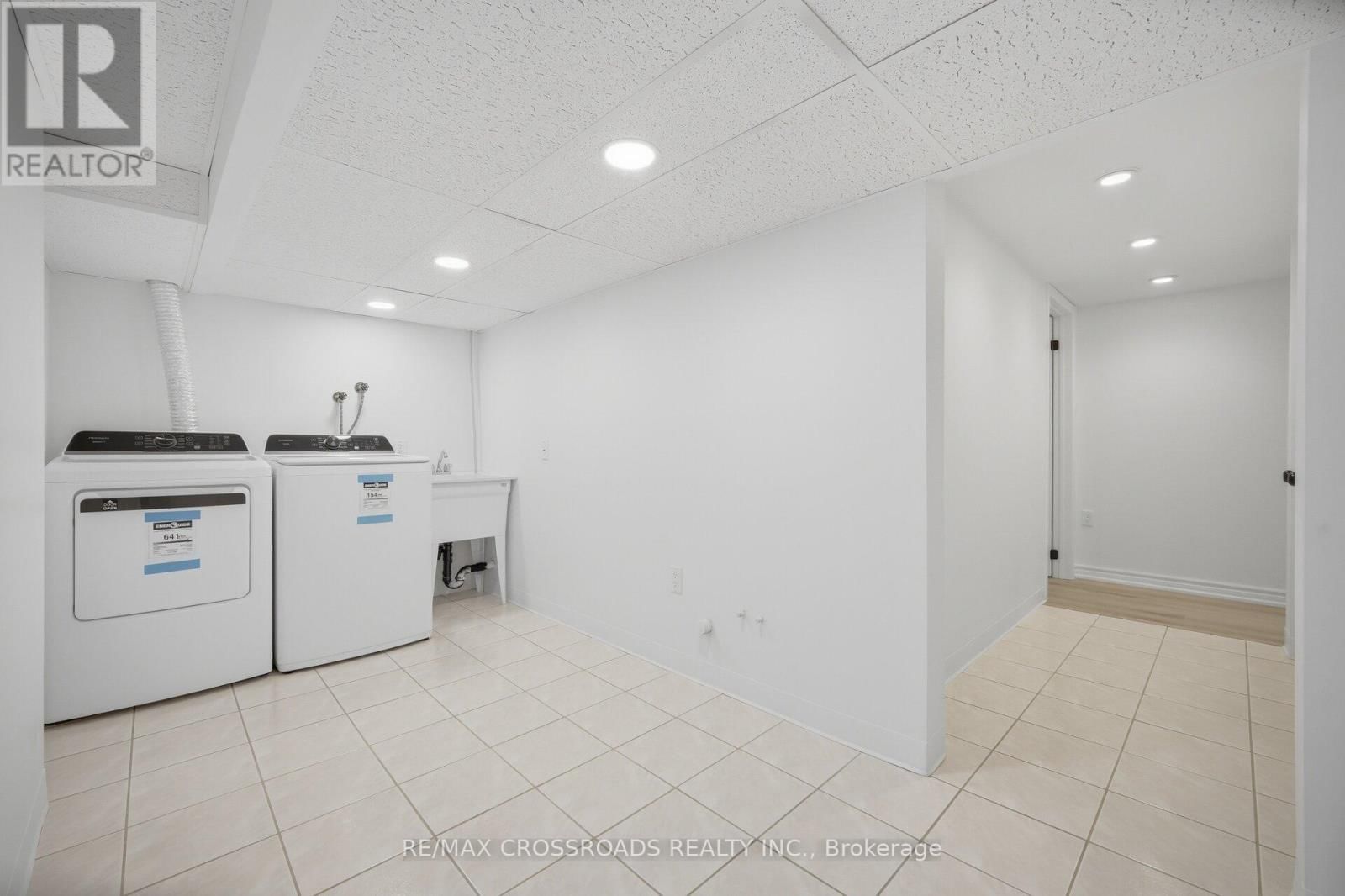 19 PORTICO DRIVE Image 41