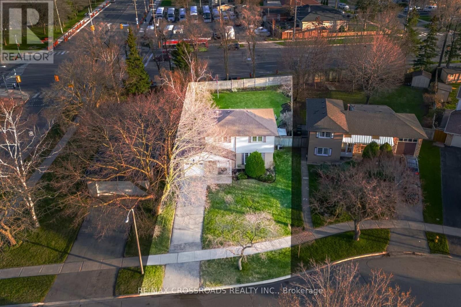 19 PORTICO DRIVE Image 6