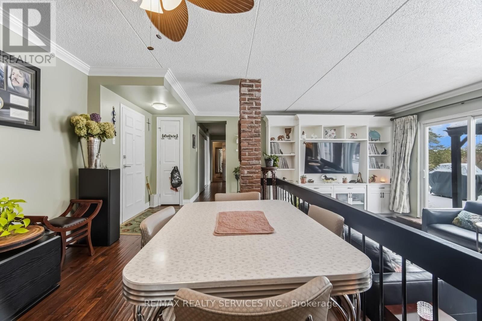 105 - 580 MARY STREET EAST Image 10