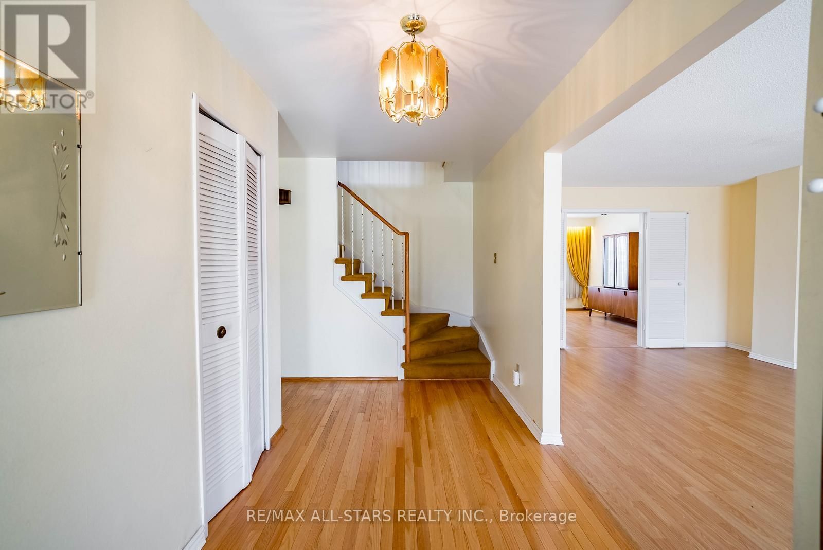 57 GLOXINIA CRESCENT Image 10