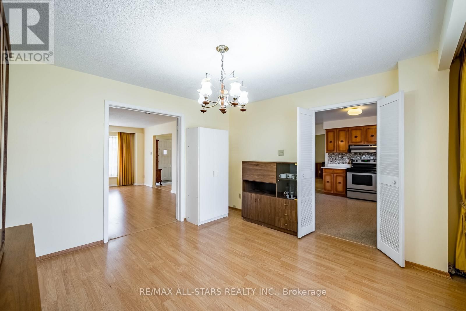 57 GLOXINIA CRESCENT Image 14