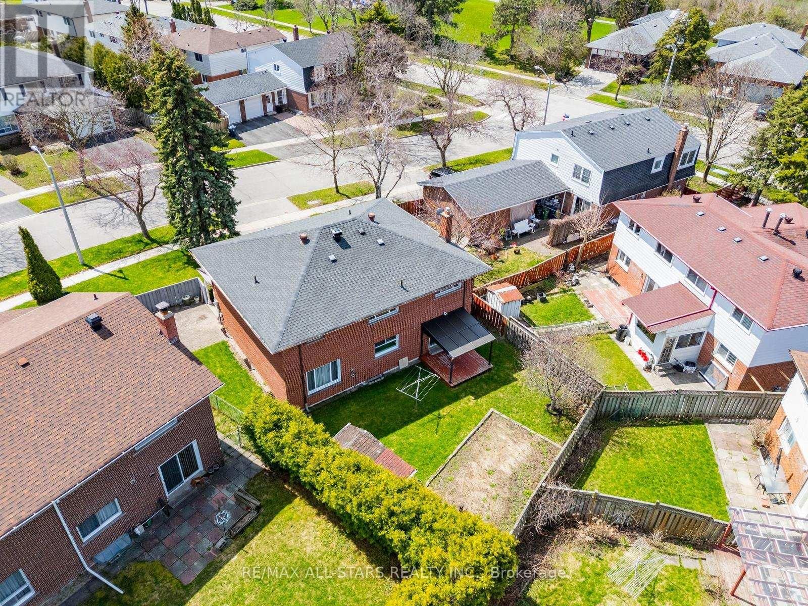 57 GLOXINIA CRESCENT Image 48