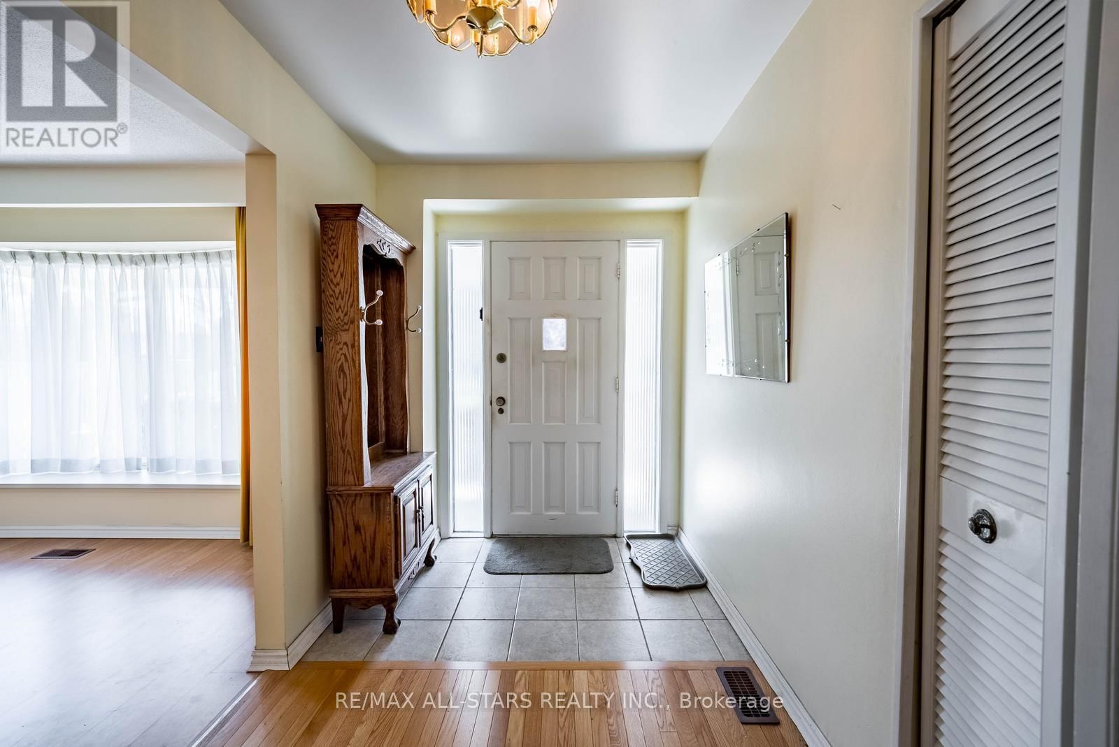 57 GLOXINIA CRESCENT Image 9