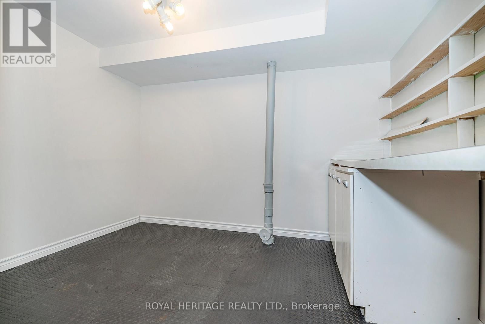 67 HUGHES CRESCENT Image 35