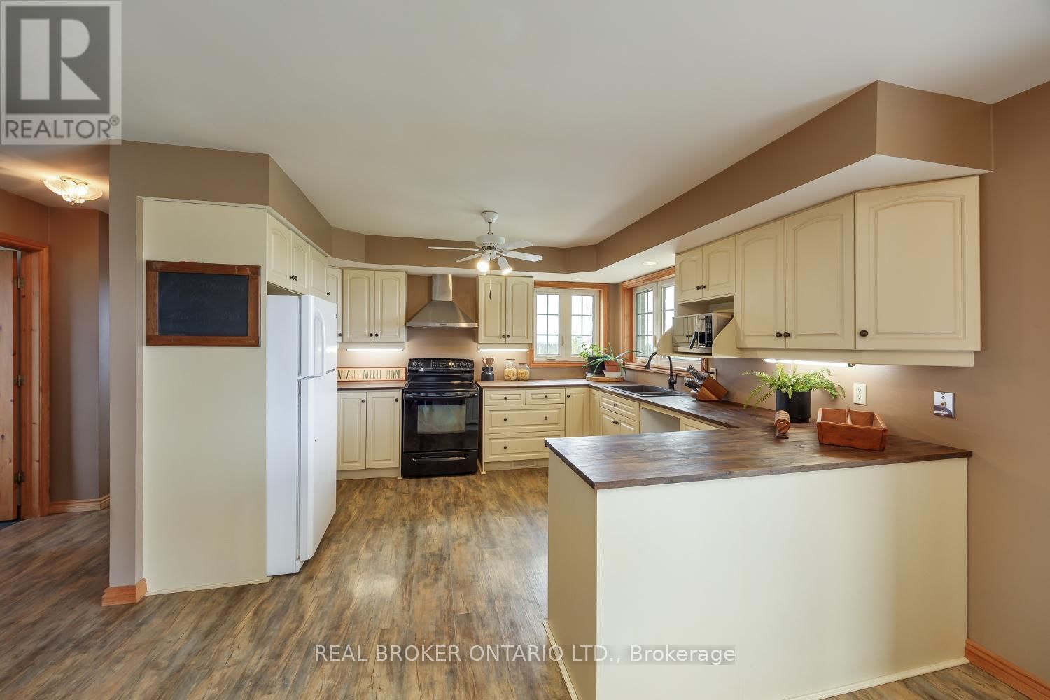 2144 CONCESSION ROAD 9 Image 13