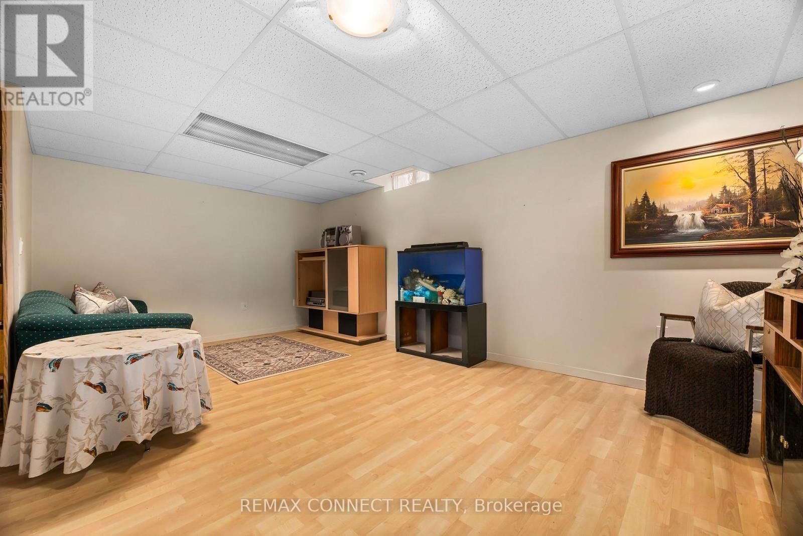 21 WRIGHT CRESCENT Image 18