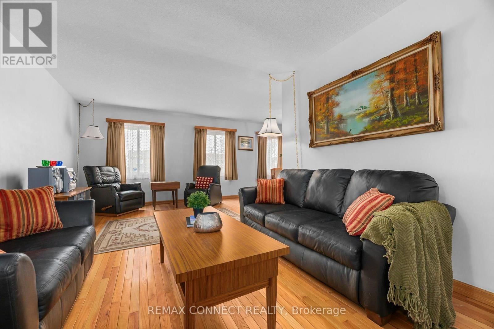 21 WRIGHT CRESCENT Image 5