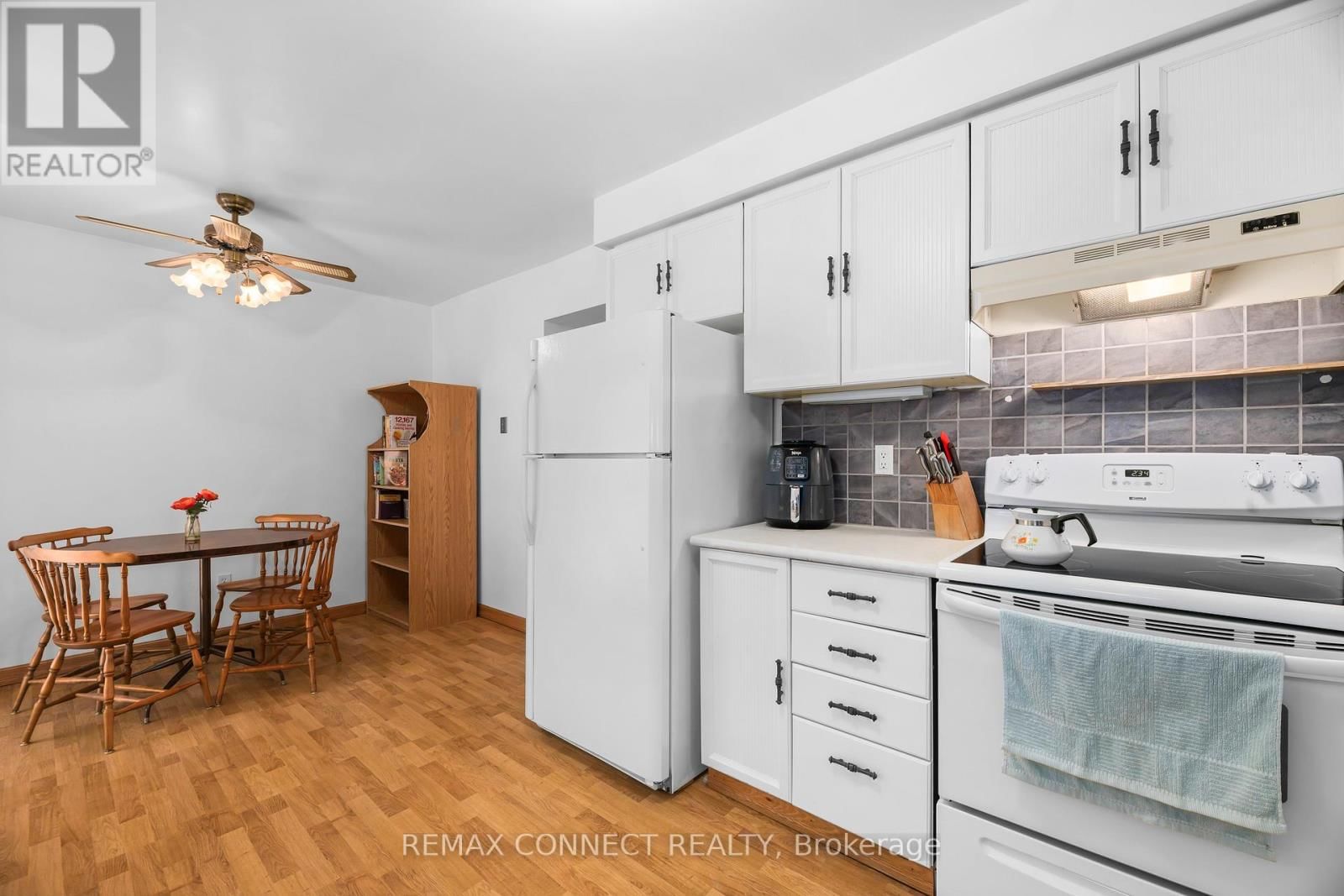 21 WRIGHT CRESCENT Image 9