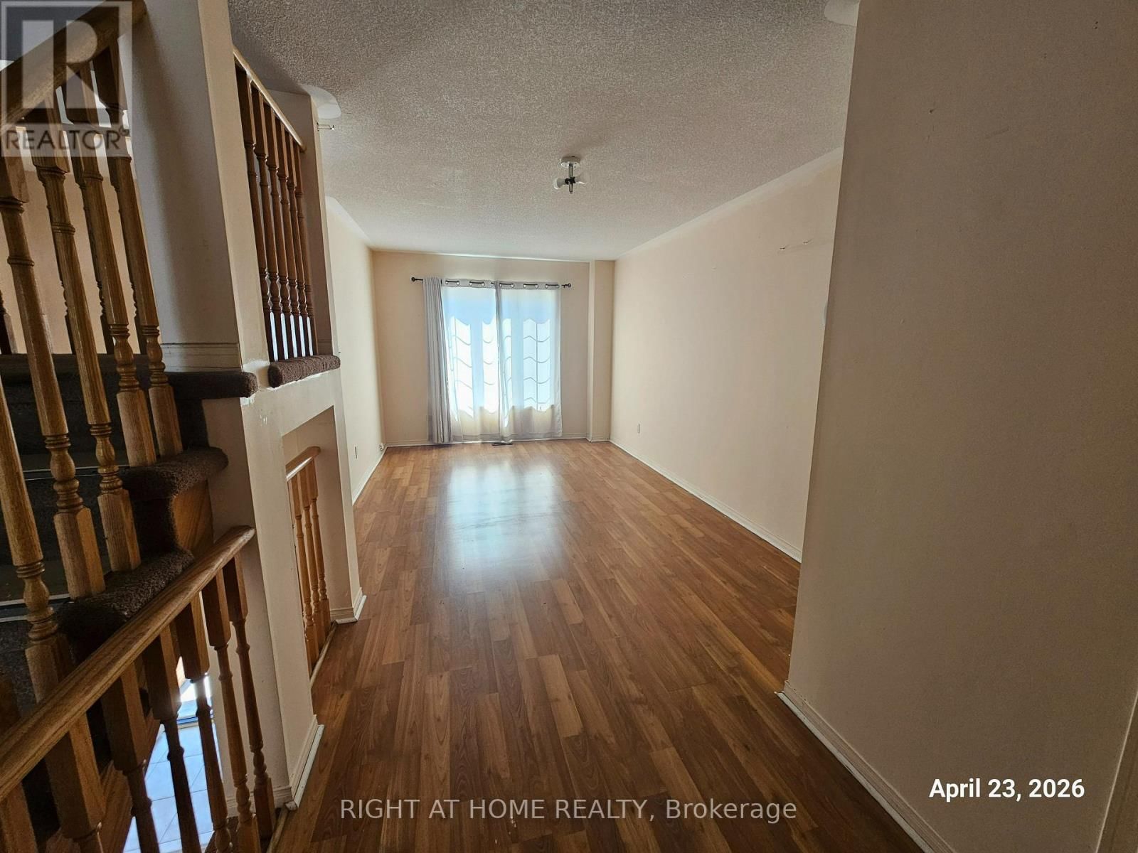 64 CONN SMYTHE DRIVE Image 5