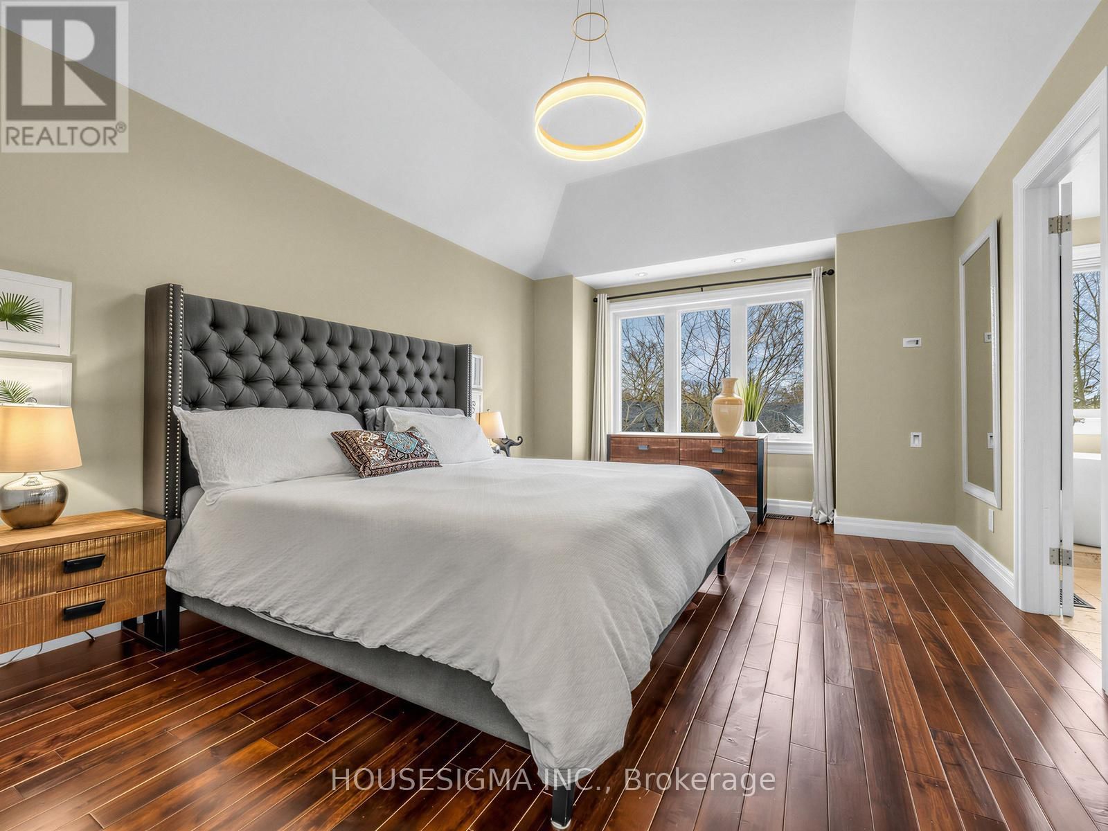 23 TIAGO AVENUE Image 19