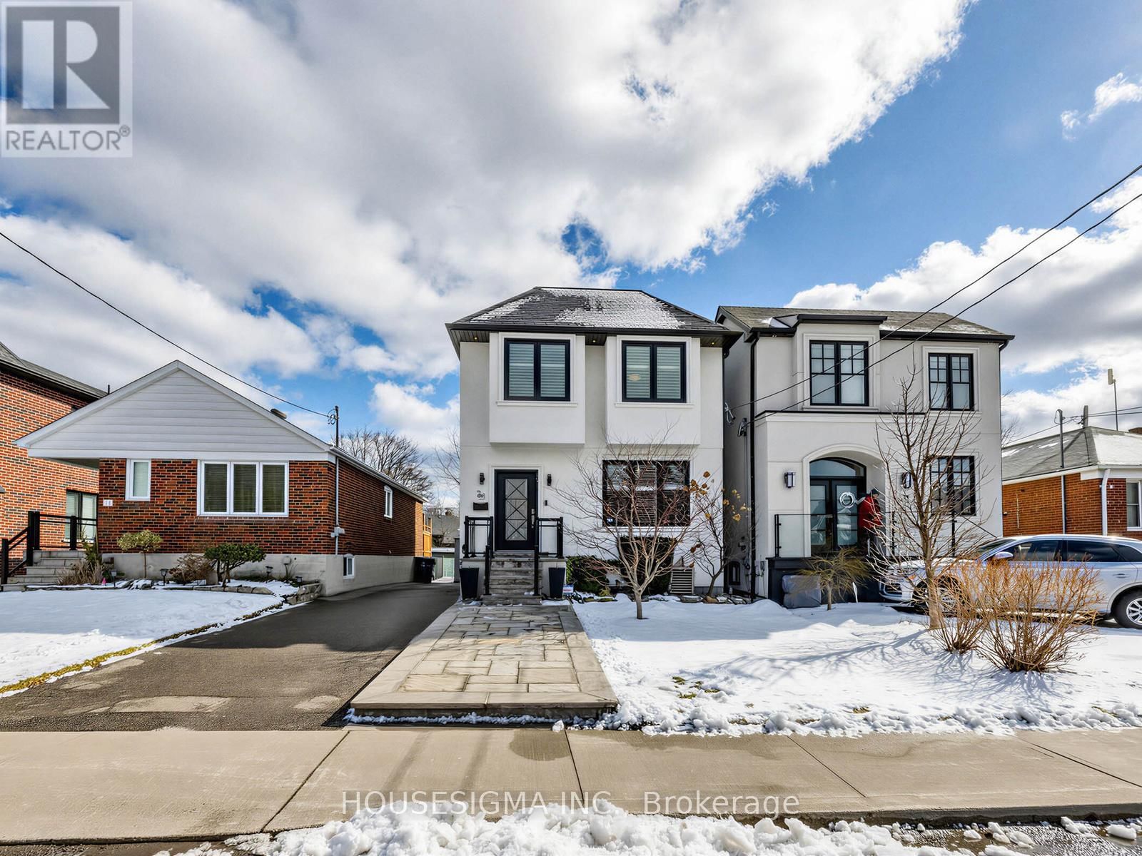 23 TIAGO AVENUE Image 4