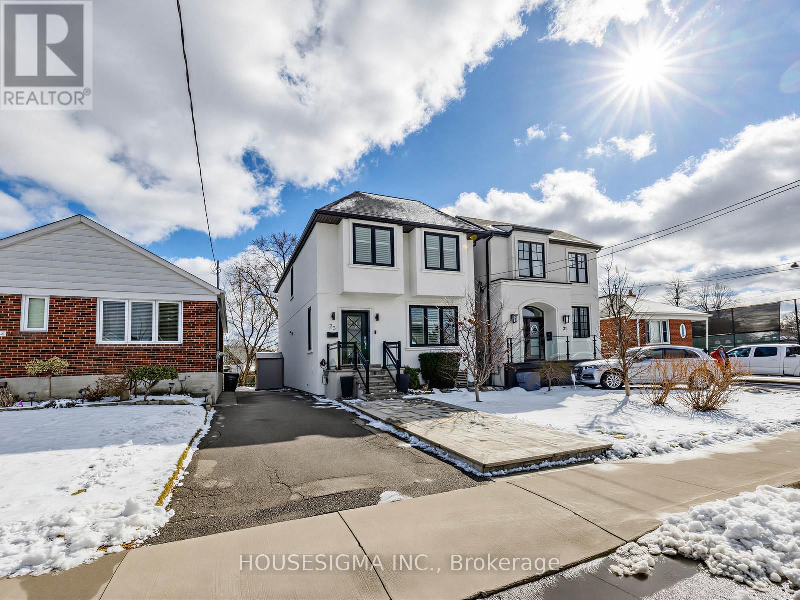 23 TIAGO AVENUE Image 5