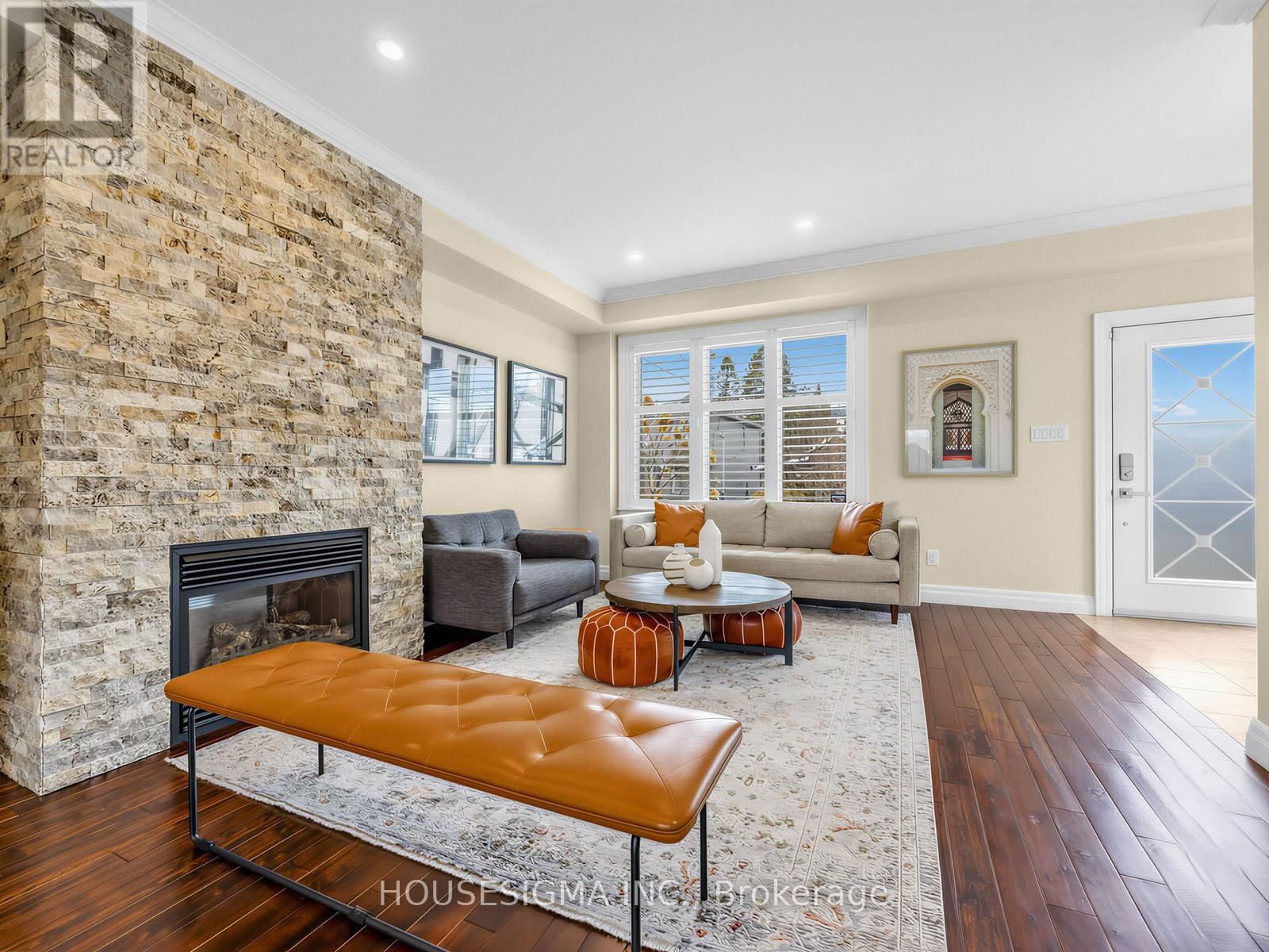 23 TIAGO AVENUE Image 9