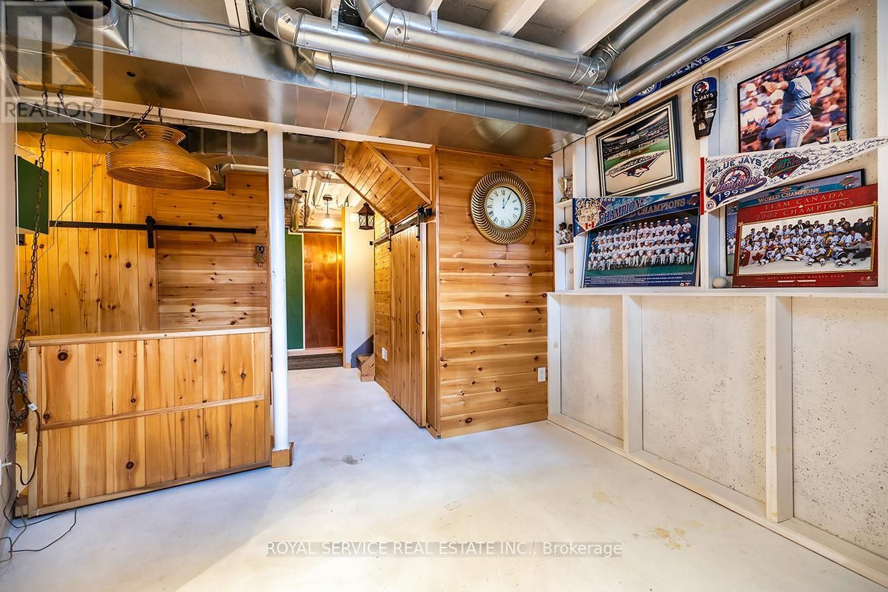 169 SCOTTSDALE DRIVE Image 25