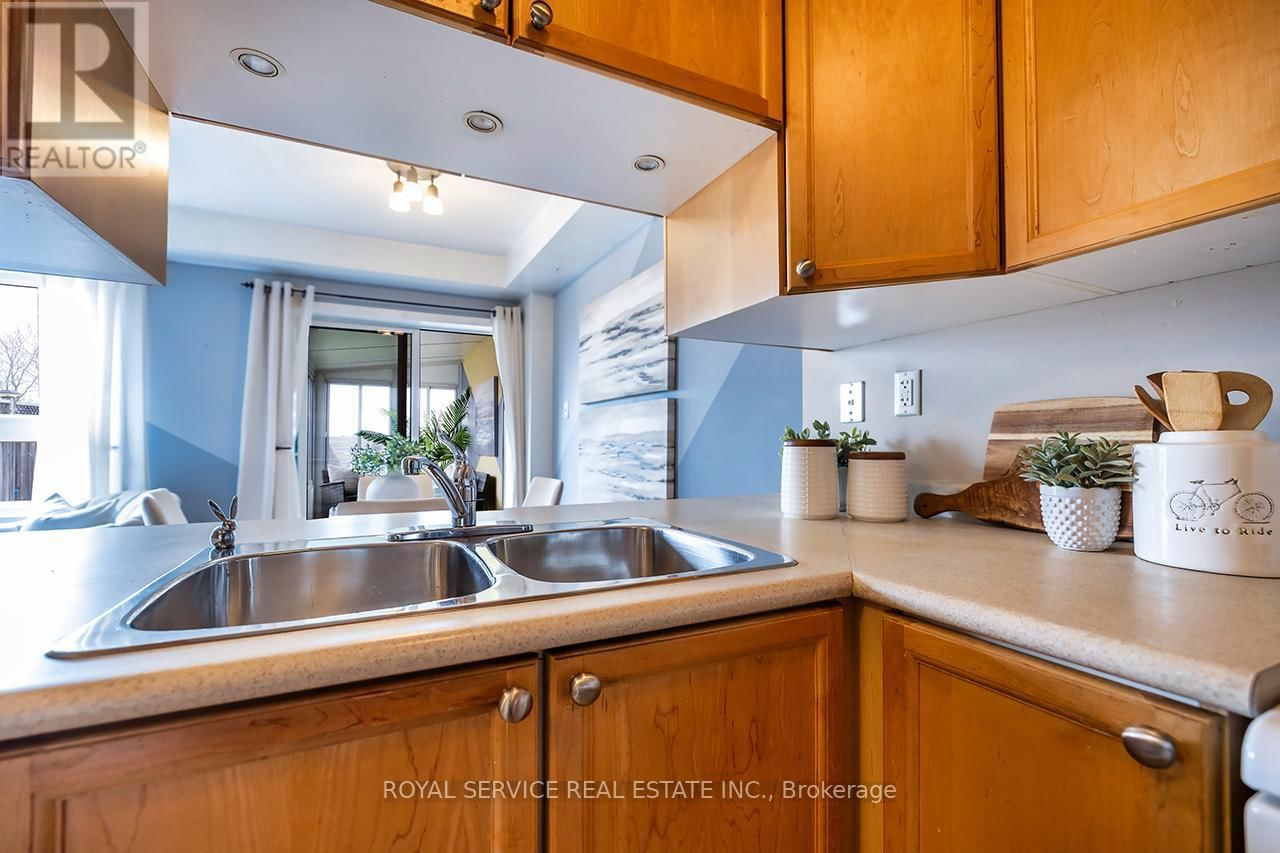 169 SCOTTSDALE DRIVE Image 5