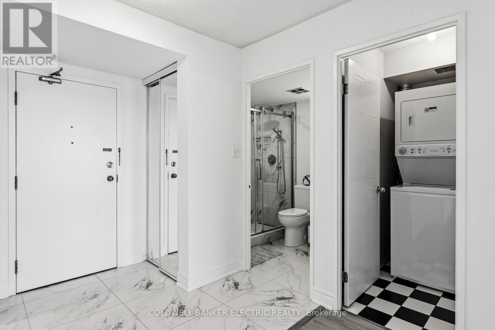 815 - 2550 LAWRENCE AVENUE EAST Image 22