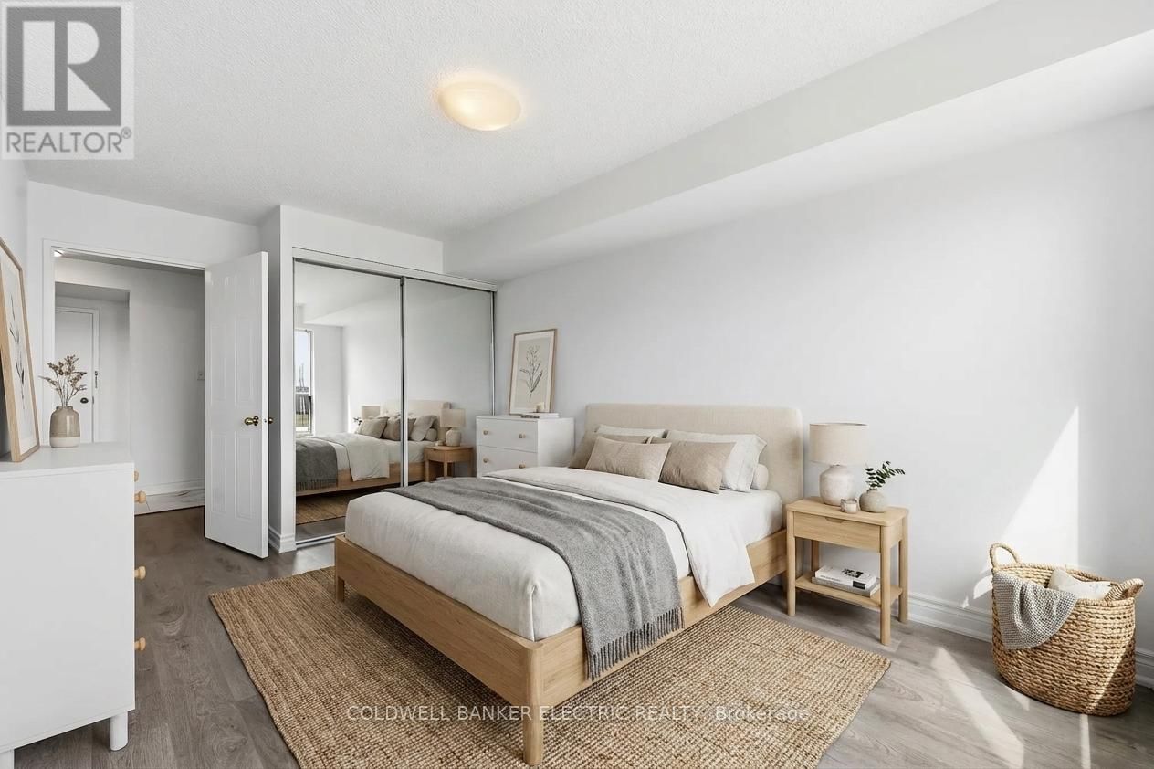 815 - 2550 LAWRENCE AVENUE EAST Image 24