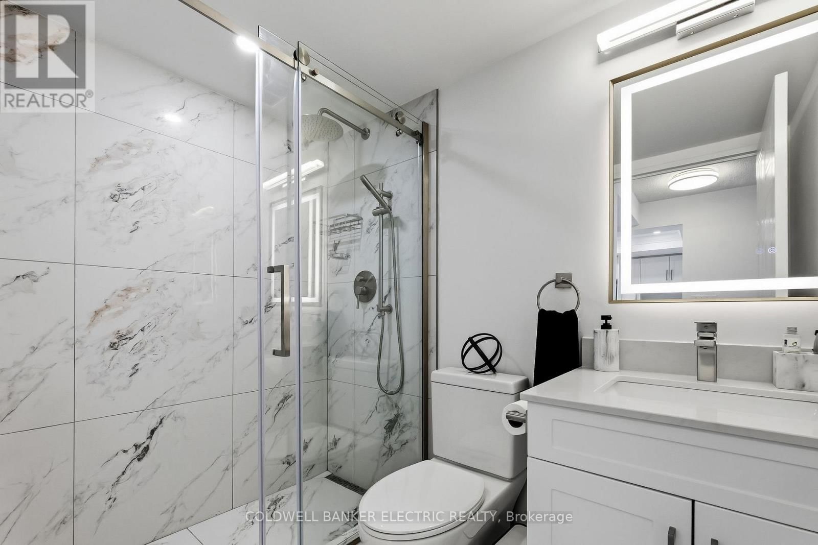 815 - 2550 LAWRENCE AVENUE EAST Image 25