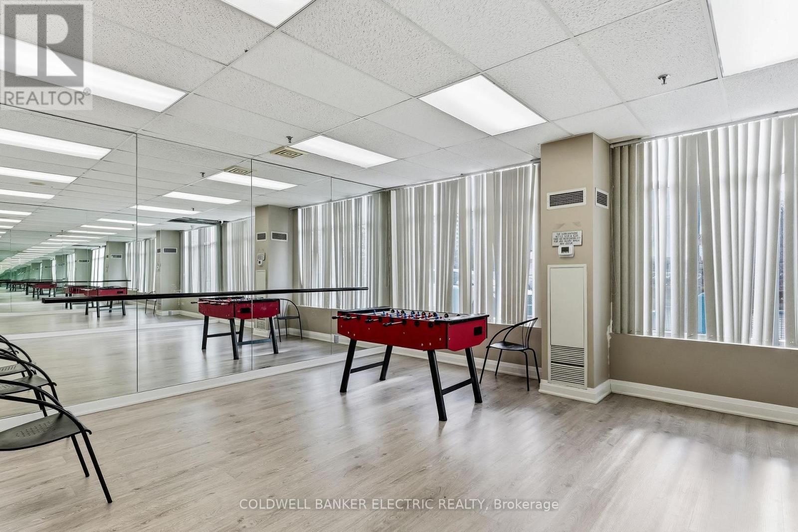 815 - 2550 LAWRENCE AVENUE EAST Image 31