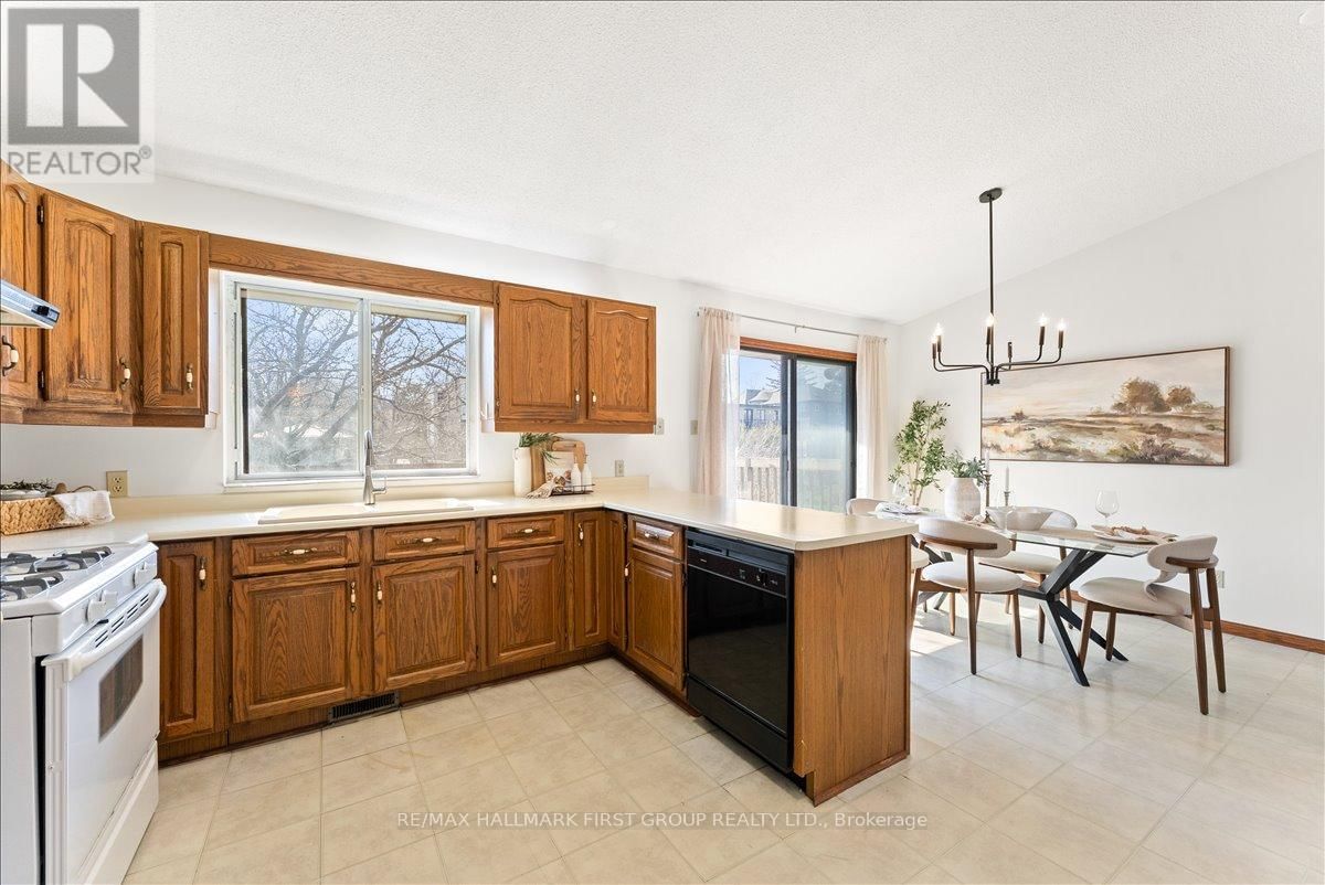 612 WESTSHORE BOULEVARD Image 15