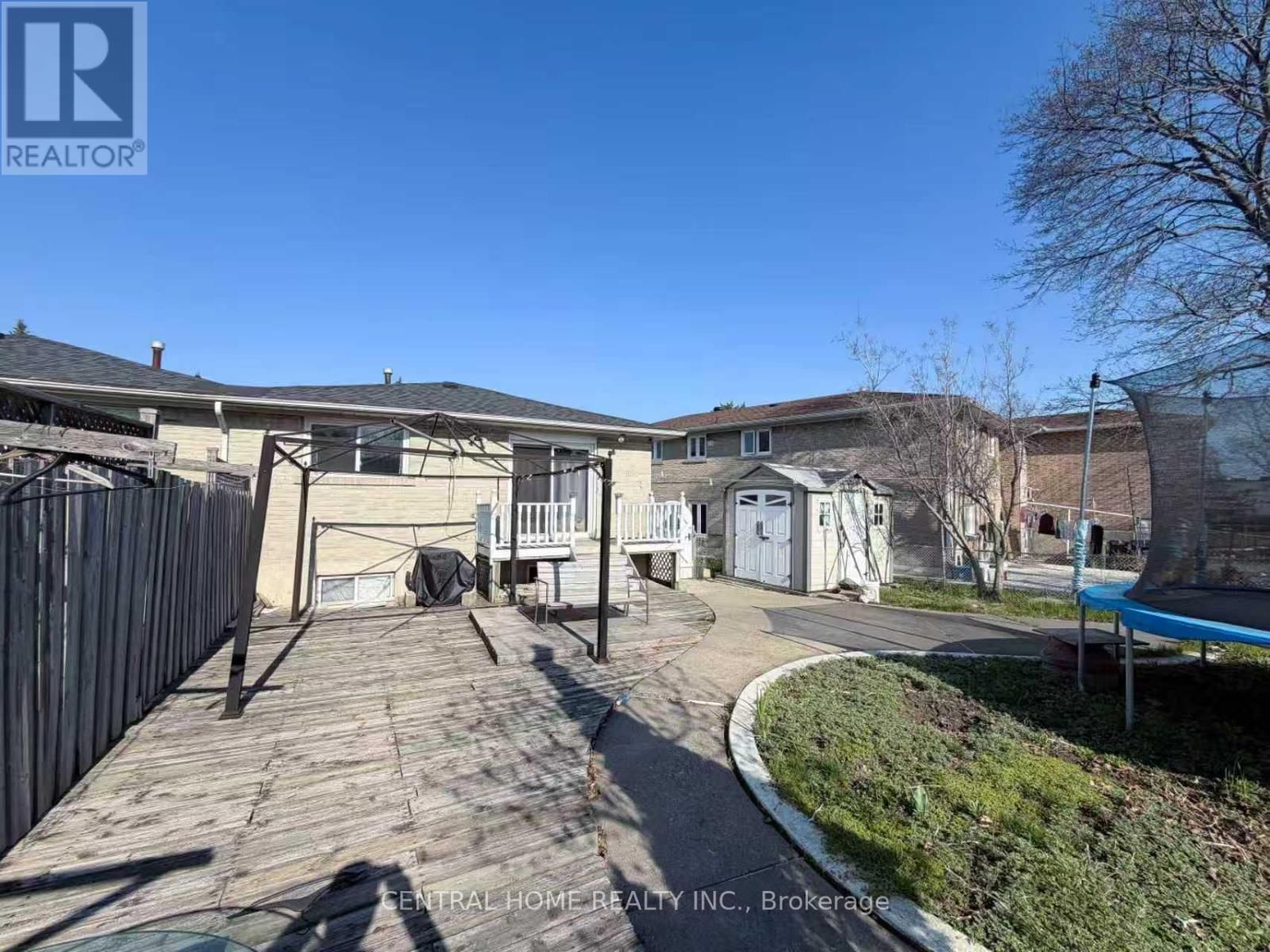 Bsmt - 11 TINETA CRESCENT Image 18