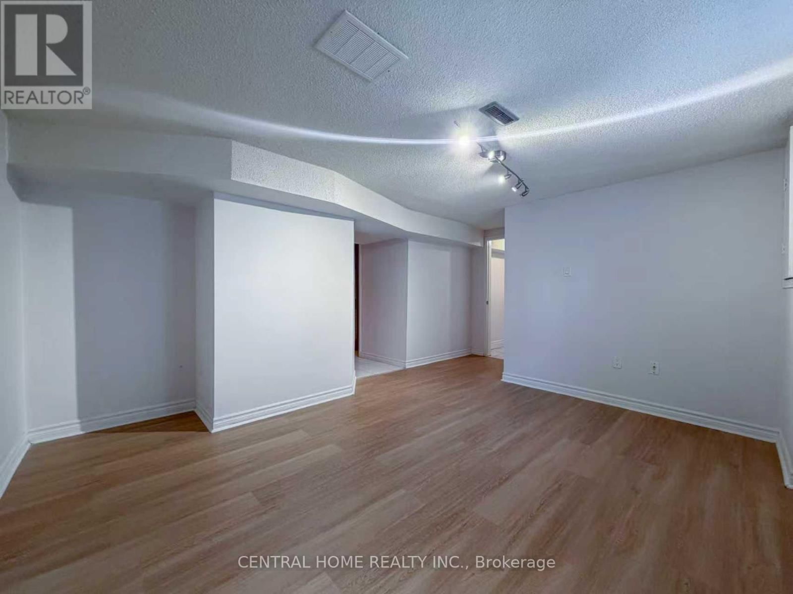 Bsmt - 11 TINETA CRESCENT Image 7