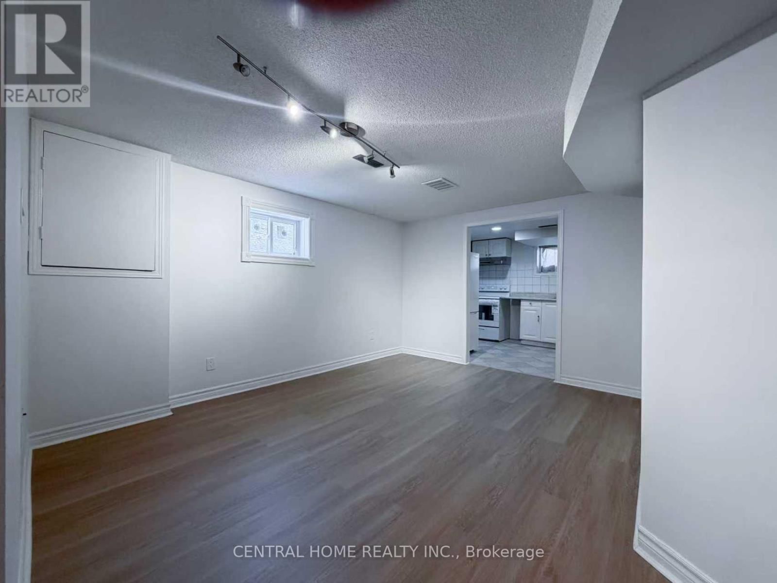 Bsmt - 11 TINETA CRESCENT Image 8