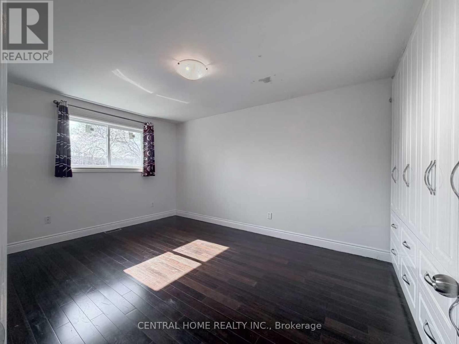 Main - 11 TINETA CRESCENT Image 21