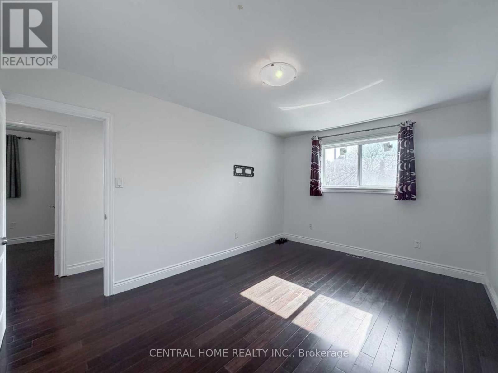 Main - 11 TINETA CRESCENT Image 22