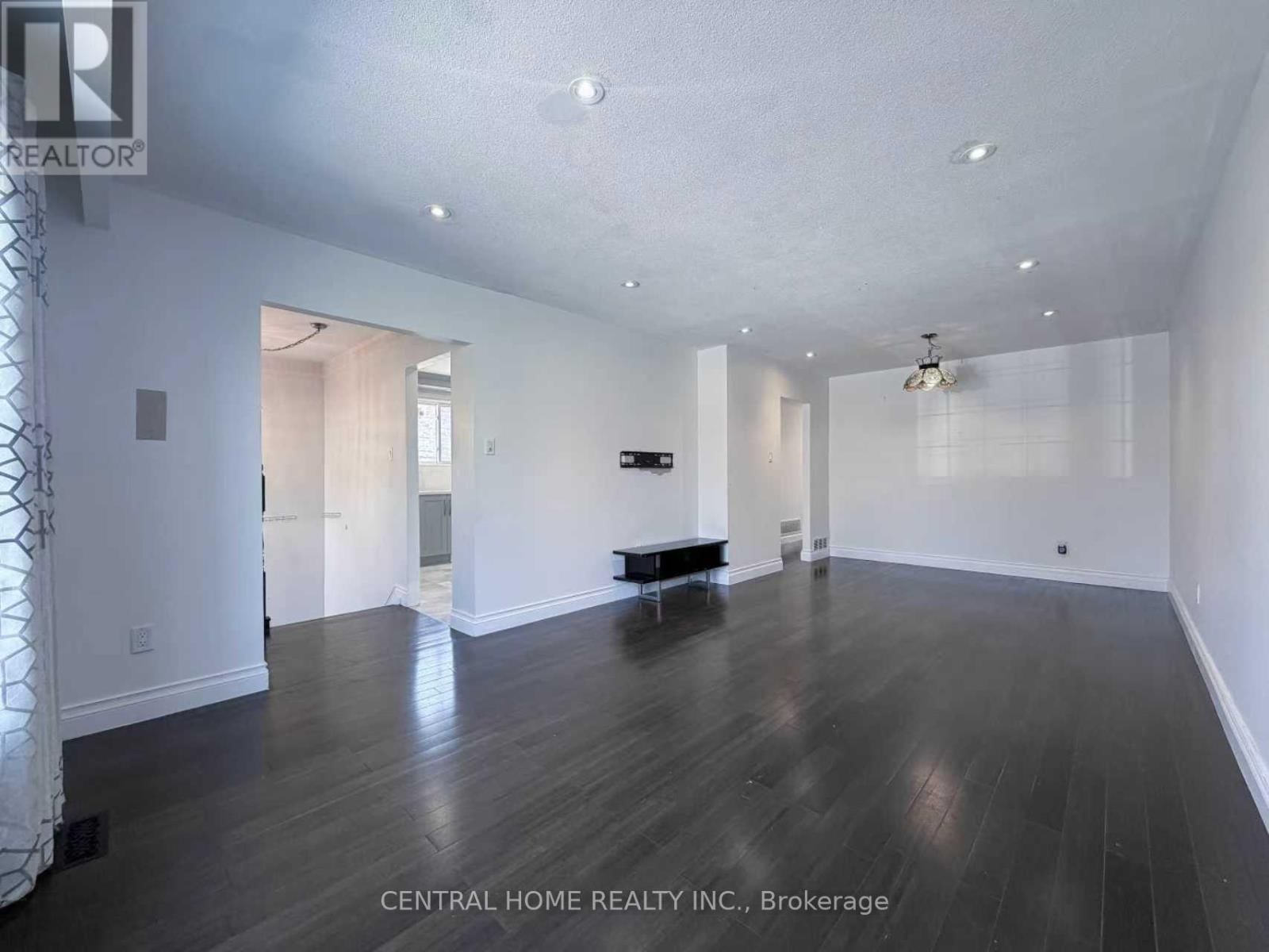 Main - 11 TINETA CRESCENT Image 6