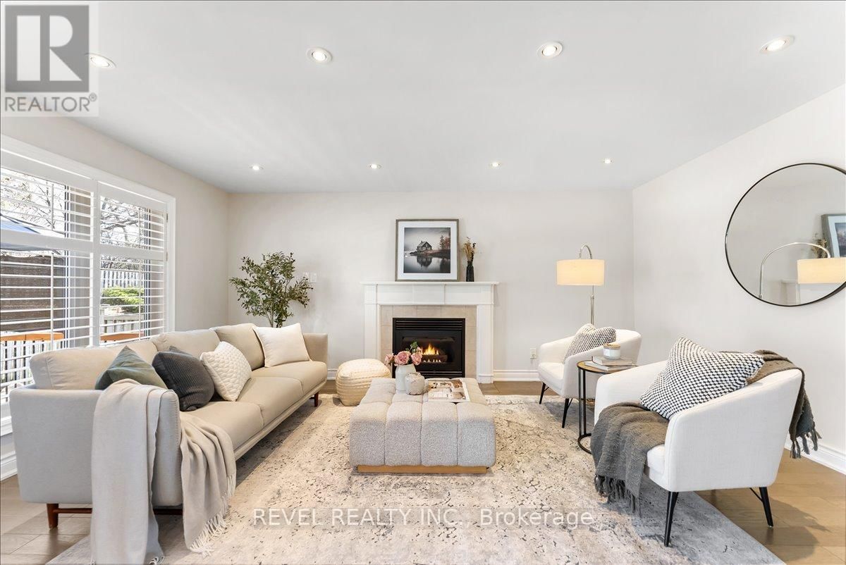 30 LINDERWOOD DRIVE Image 11