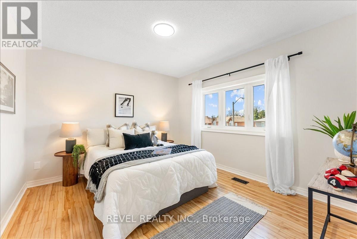 30 LINDERWOOD DRIVE Image 24