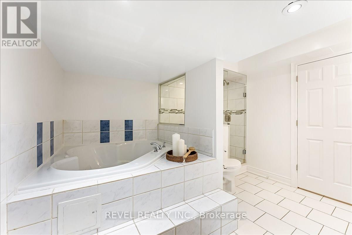 30 LINDERWOOD DRIVE Image 32